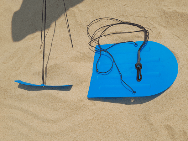 428929_18062024-ba-beach-anchor-on-beach